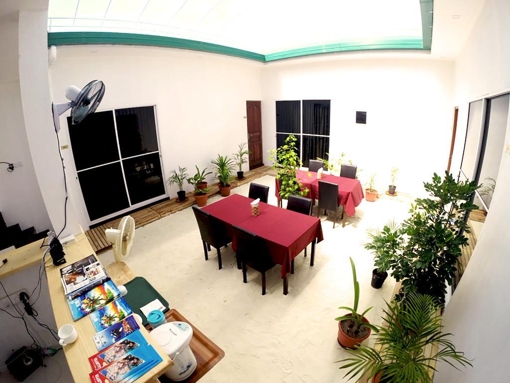 Royal Pearl Inn Maafushi Extérieur photo