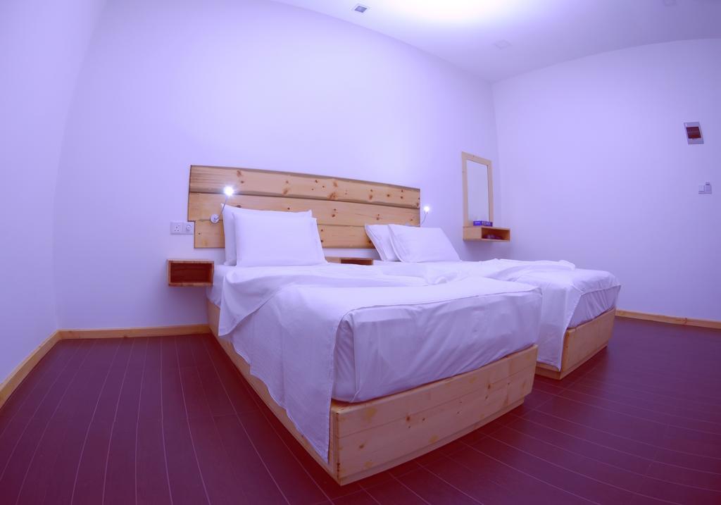 Royal Pearl Inn Maafushi Extérieur photo