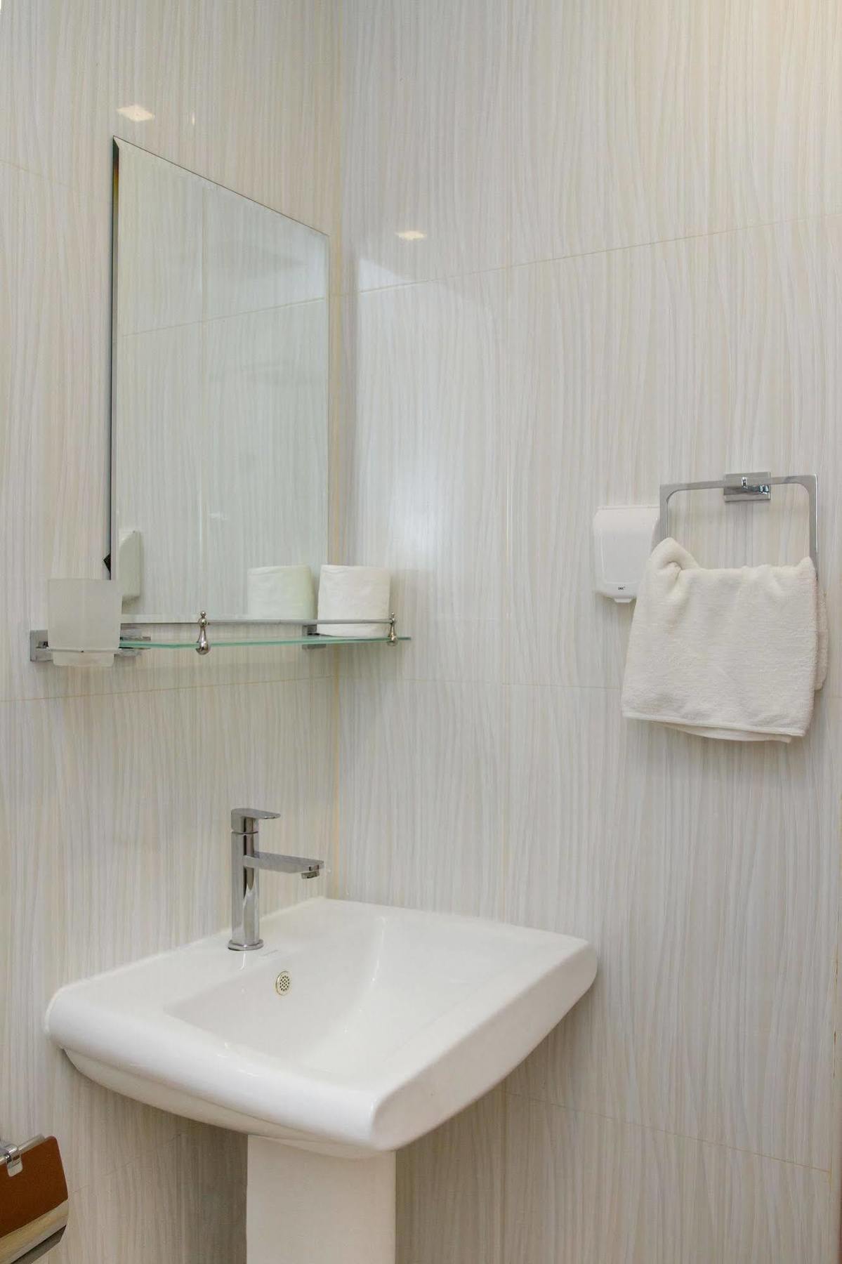 Royal Pearl Inn Maafushi Extérieur photo
